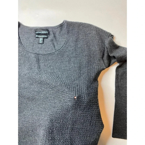 Cynthia Rowley Extra Fine Merino Wool Pullover Sweater Women’s M Flaw - Picture 7 of 8